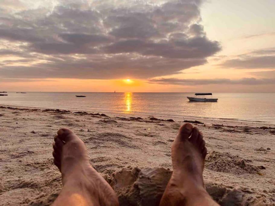 Lui Ushongo Beach House Pangani Exteriér fotografie