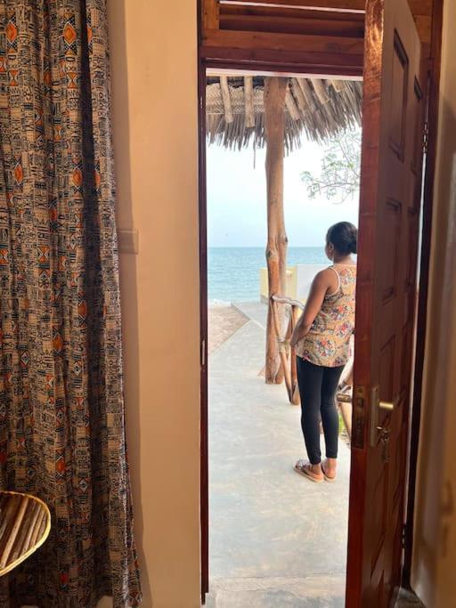 Lui Ushongo Beach House Pangani Exteriér fotografie