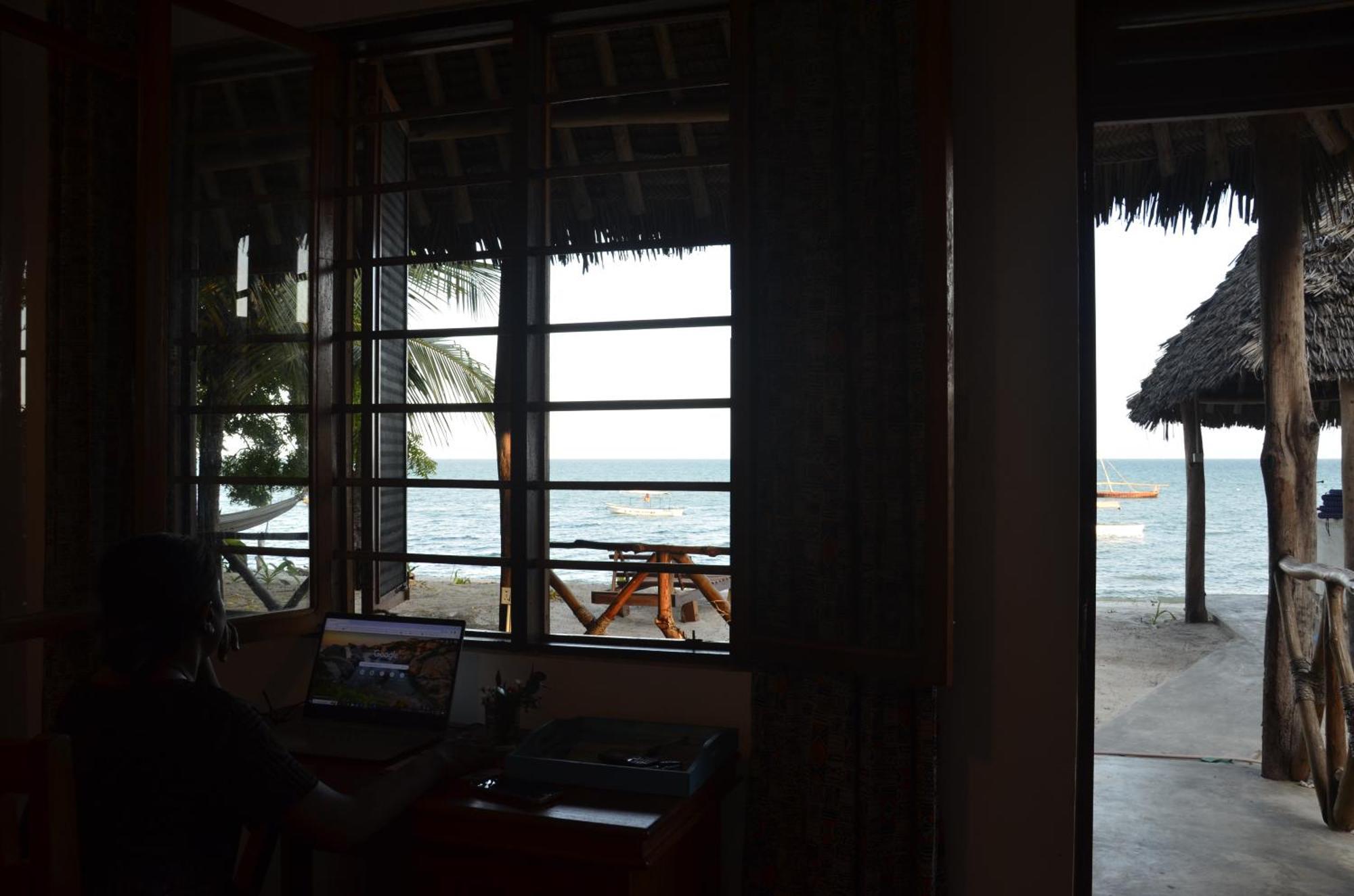 Lui Ushongo Beach House Pangani Exteriér fotografie