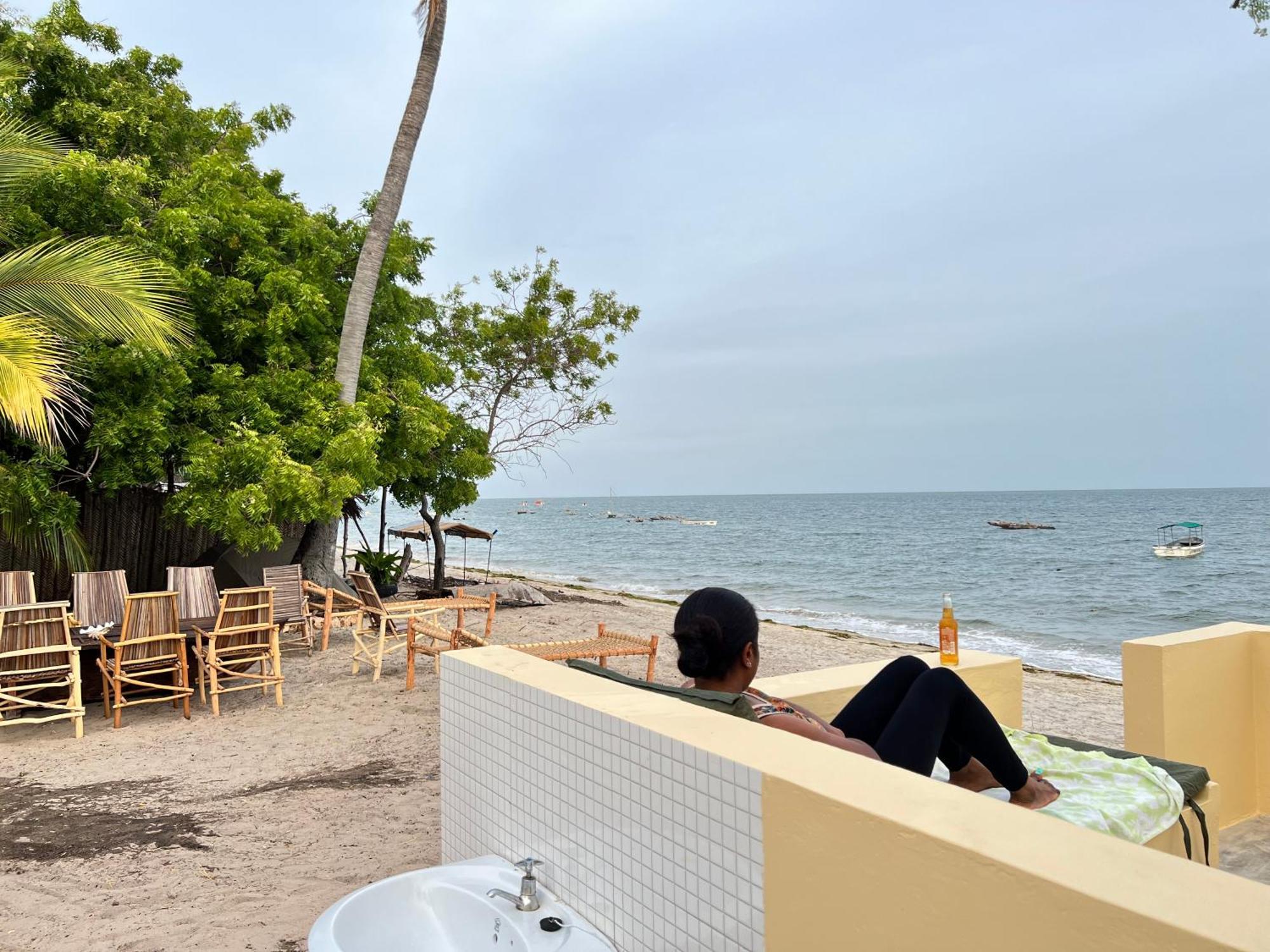 Lui Ushongo Beach House Pangani Exteriér fotografie
